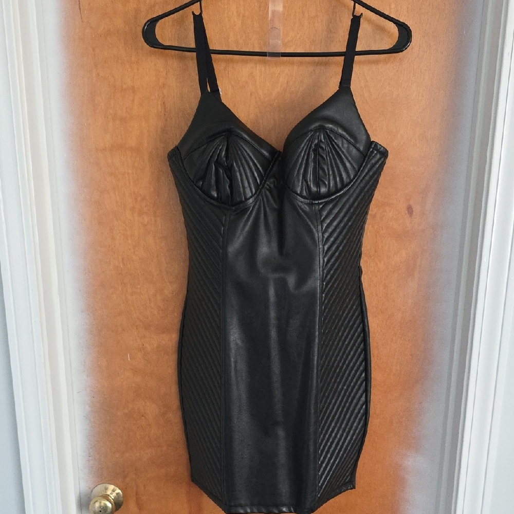Elegant Black Bodycon Dress